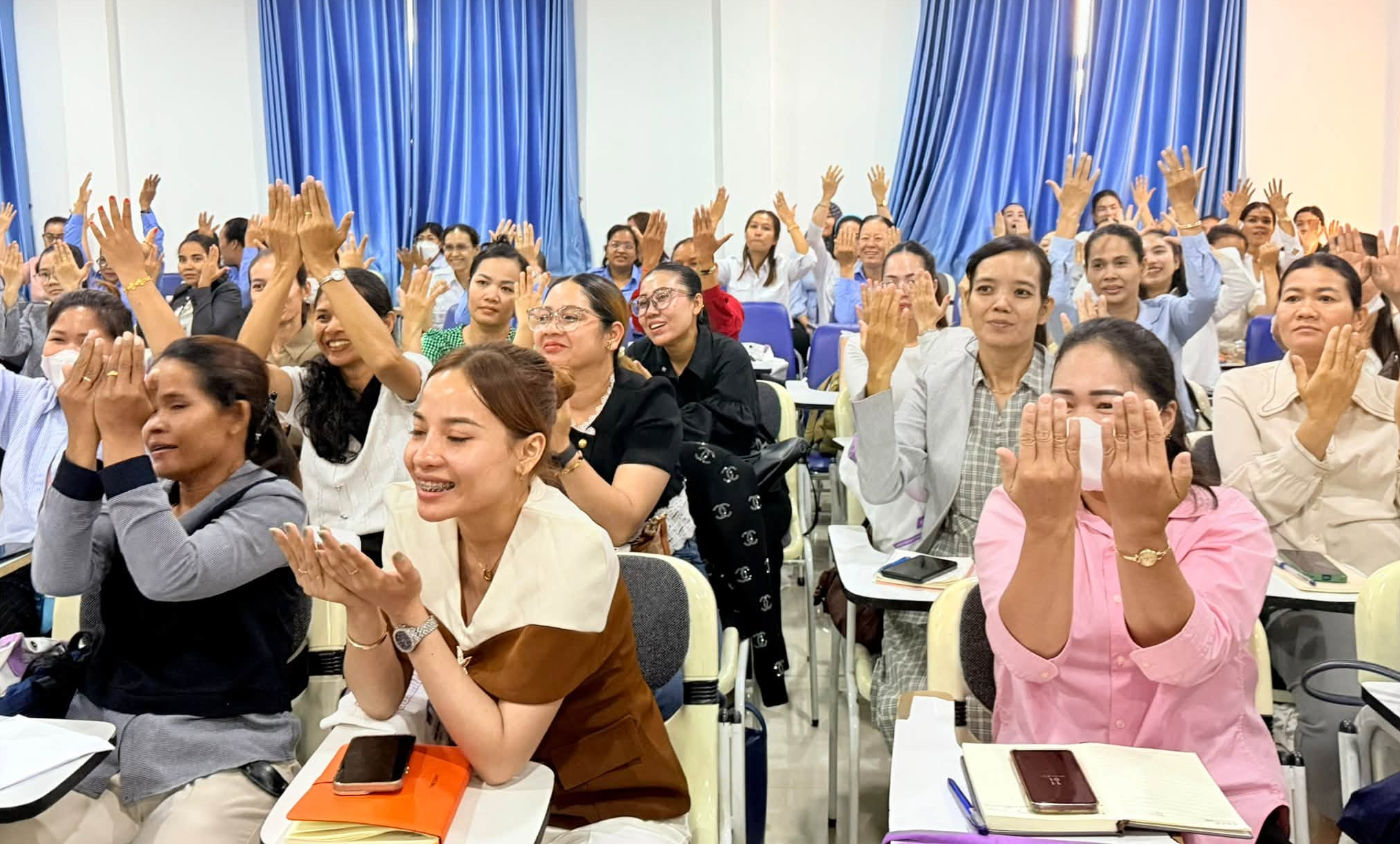 ការចុះអភិបាល កិច្ចប្រជុំក្រុមសម្របសម្រួលសម្ព័ន្ធឆ្មប​ Midwifery Coordinator Alliance Team​ (MCAT)​ ក្រោមប្រធានបទ​ ស្តីពី"ការគ្រប់គ្រងការធ្លាក់ឈាមក្រោយសម្រាល​"​ នៅមន្ទីរសុខាភិបាល​ នៃរដ្ឋបាលរាជធានីភ្នំពេញ